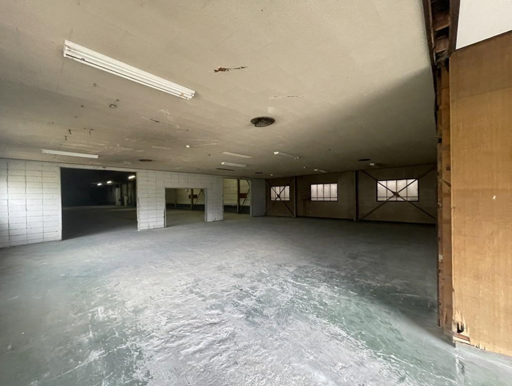 西脇市平野町160-1 西脇貸倉庫