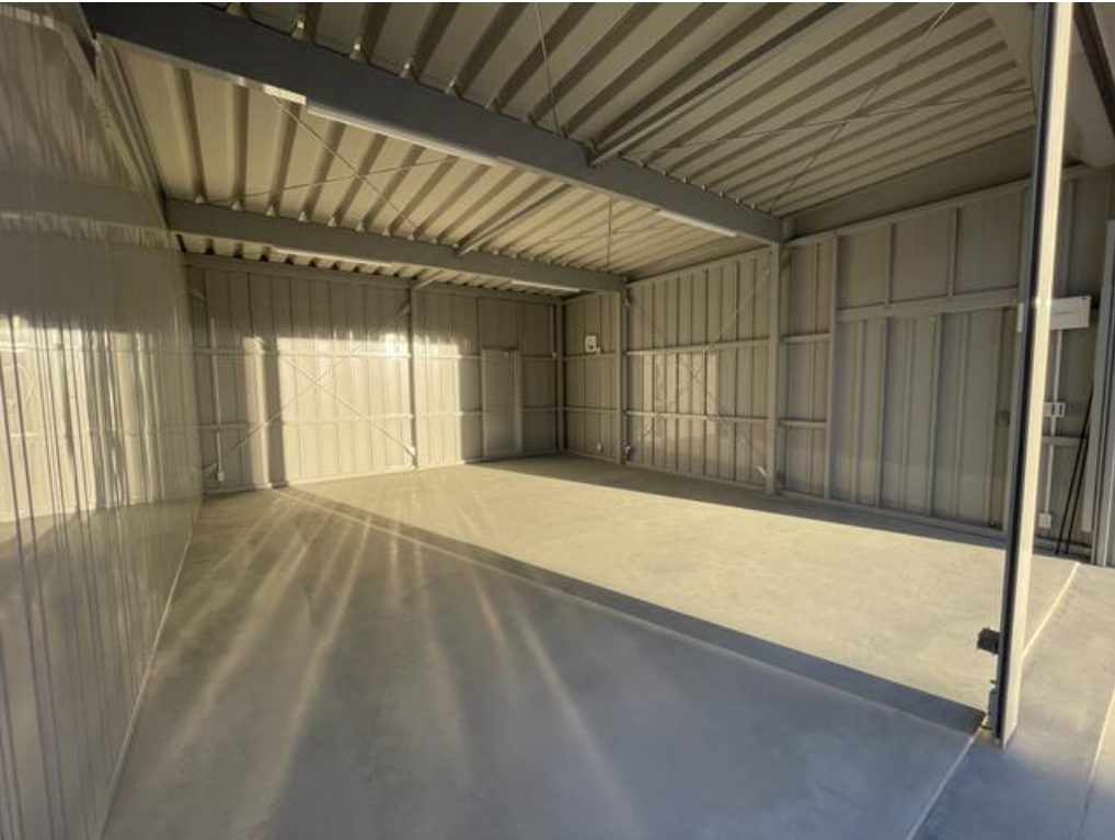 宝塚市山本野里2-17 山本野里２丁目倉庫ガレージ