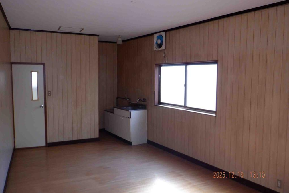 守口市梶町4-73-6 梶町４丁目貸倉庫