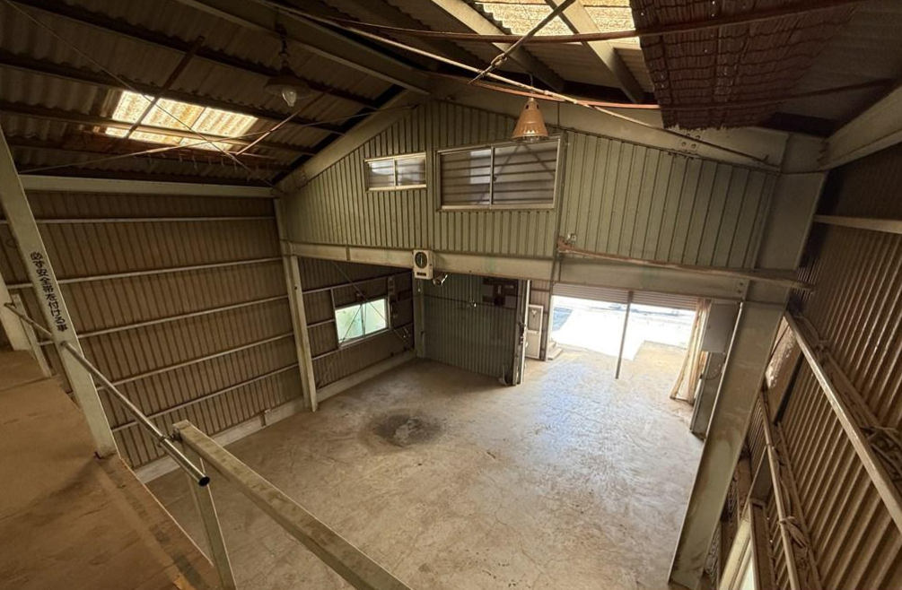 富田林市若松町東2-5-20 若松町東２丁目倉庫・事務所