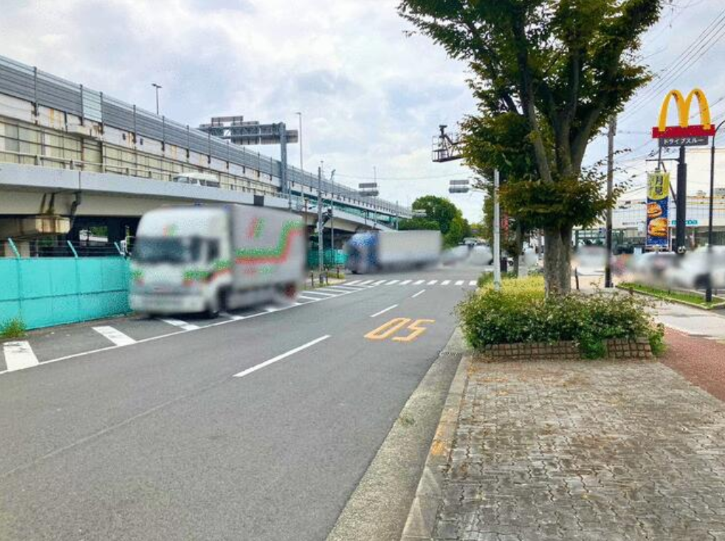 大阪市鶴見区安田4-3-1 鶴見第５倉庫