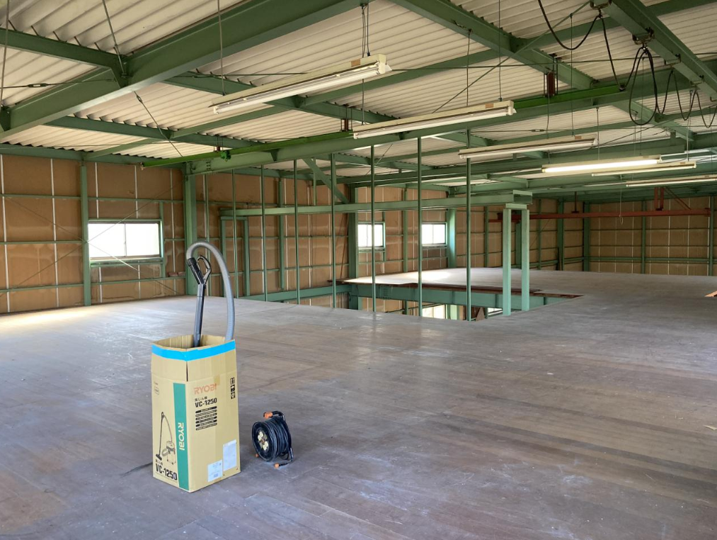 岸和田市三ケ山町810 三ケ山倉庫