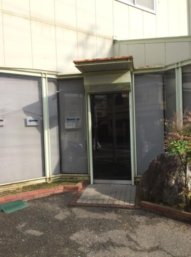 八尾市郡川2-63 郡川２丁目工場・店舗