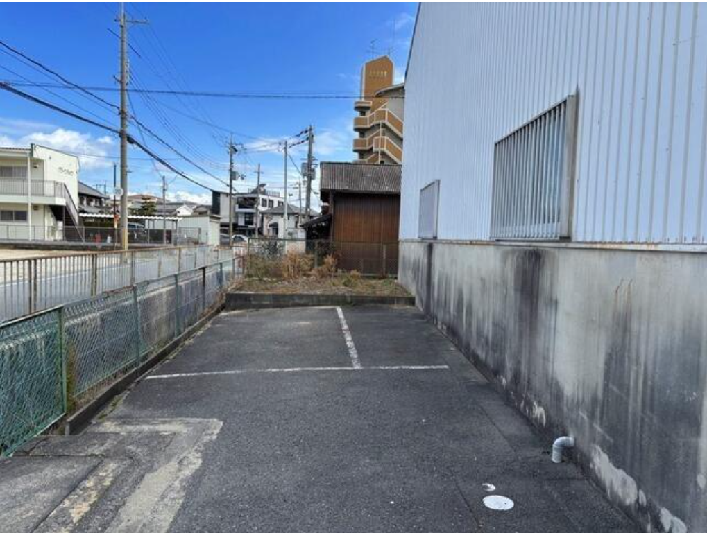 摂津市新在家1-14-24 森倉庫