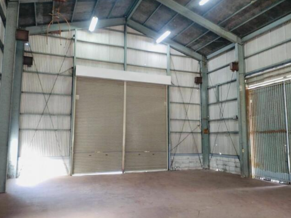 富田林市大字龍泉761-2 龍泉貸倉庫