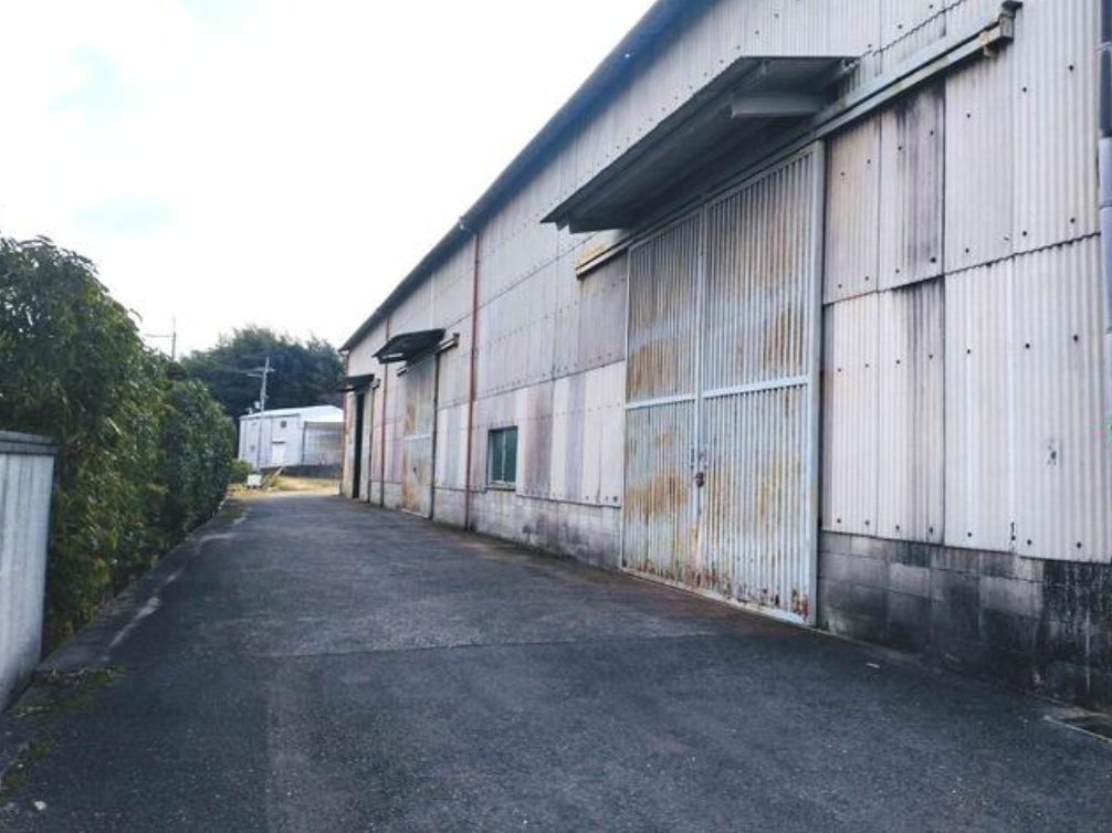 富田林市大字龍泉761-2 龍泉貸倉庫