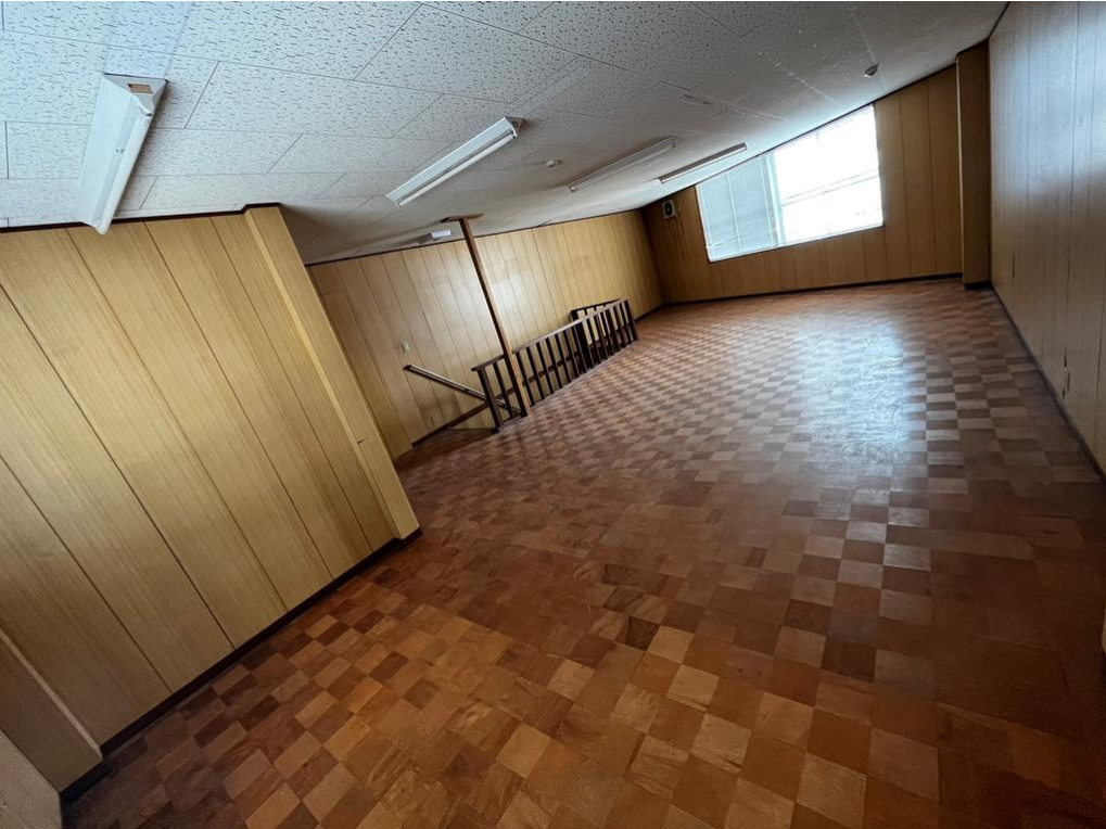 堺市西区津久野町１丁1-1 津久野車庫倉庫