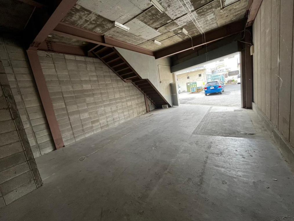 堺市西区津久野町１丁1-1 津久野車庫倉庫