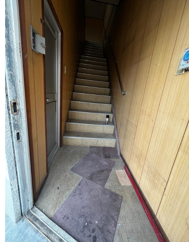 堺市西区津久野町１丁1-1 津久野車庫倉庫