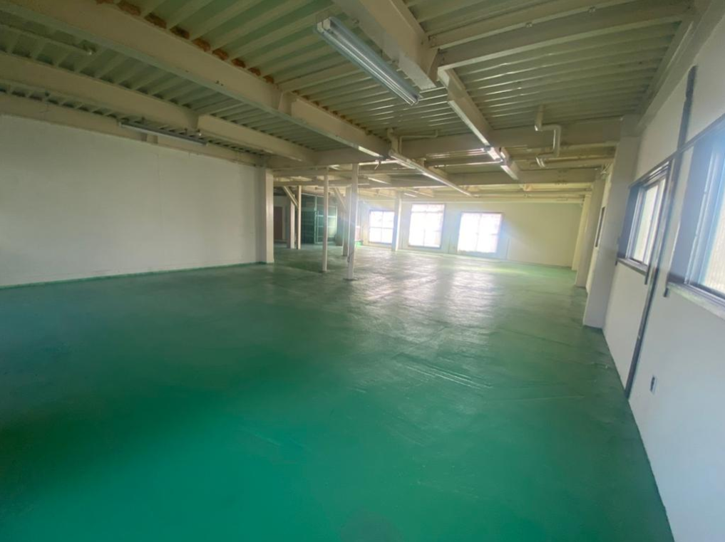 大阪市港区築港3-10-1 築港４階建て倉庫兼事務所