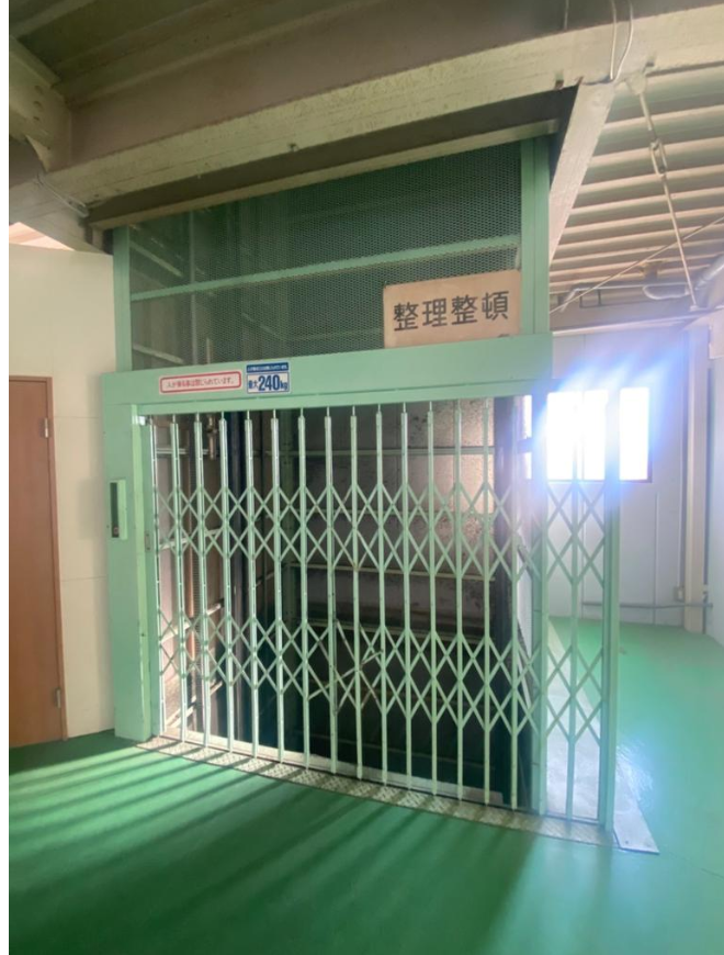 大阪市港区築港3-10-1 築港４階建て倉庫兼事務所