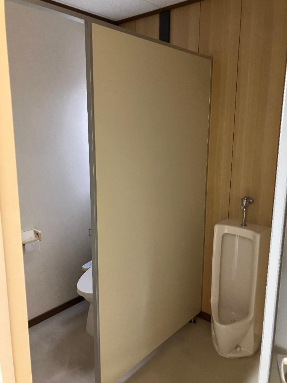 大阪市旭区赤川4-2-1 城北公園通貸倉庫