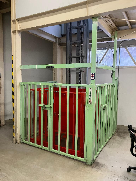 大阪市旭区赤川4-2-1 城北公園通貸倉庫