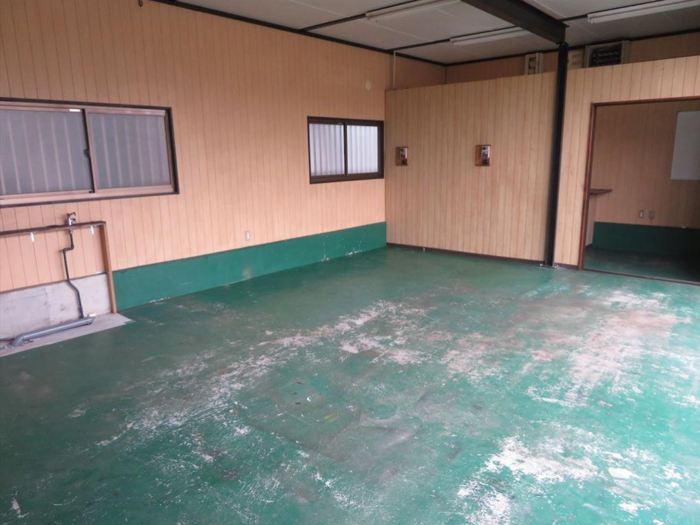 神戸市長田区日吉町6-6-10 鷹取貸倉庫