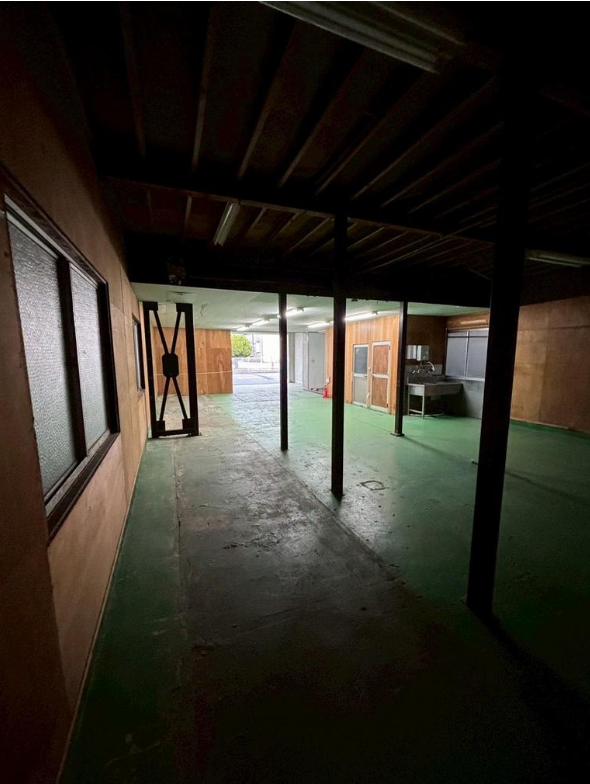 枚方市長尾家具町２丁目 長尾貸倉庫