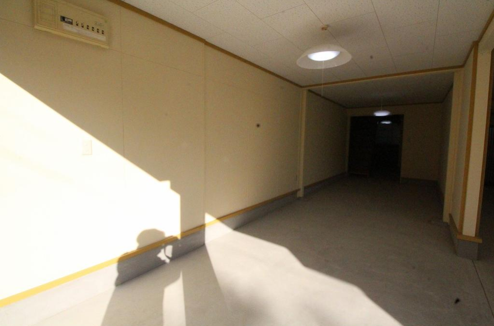 大阪市城東区東中浜1-10-20 鴫野貸倉庫