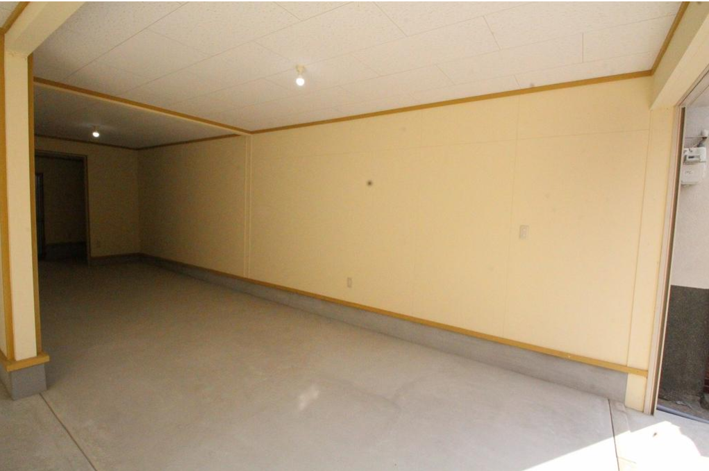 大阪市城東区東中浜1-10-20 鴫野貸倉庫