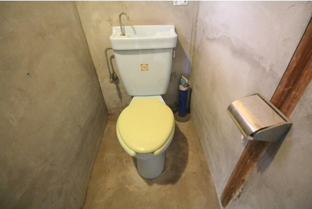 大阪市城東区東中浜1-10-20 鴫野貸倉庫