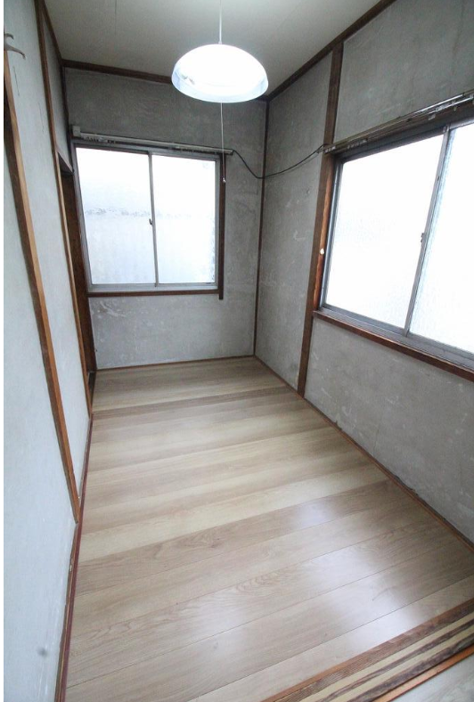 大阪市城東区東中浜1-10-20 鴫野貸倉庫