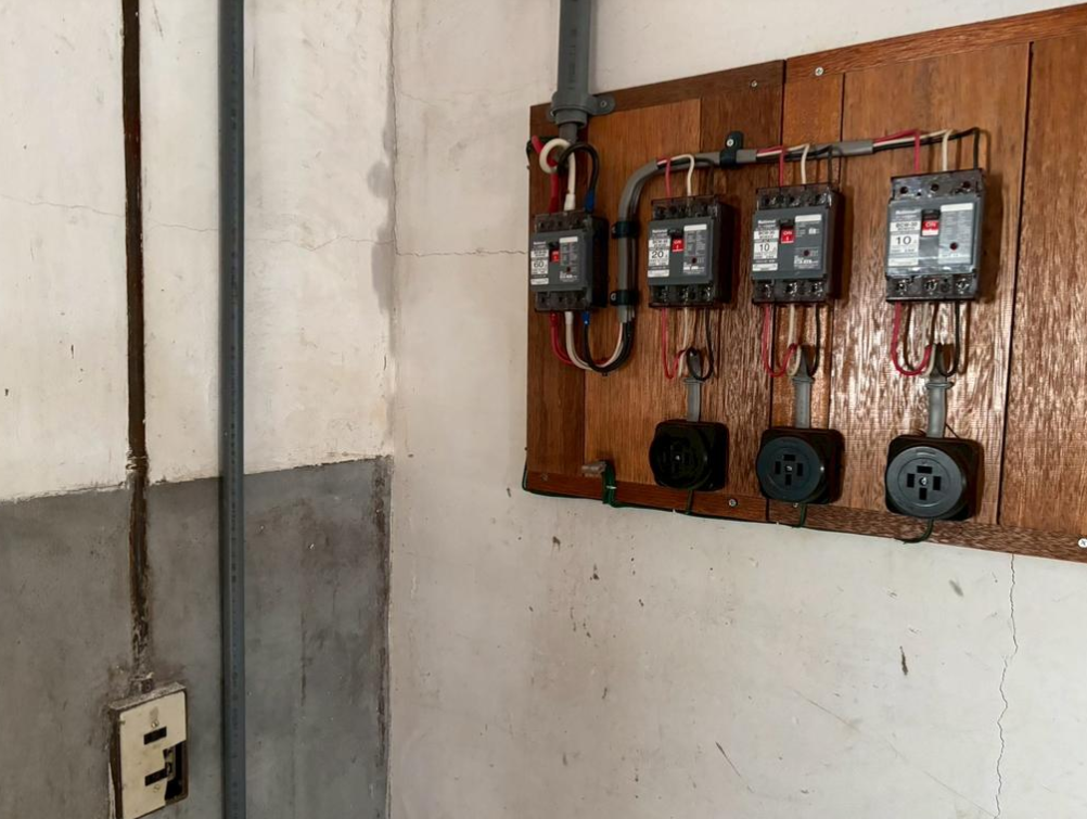 泉南市兎田832-2 ⻑滝貸倉庫