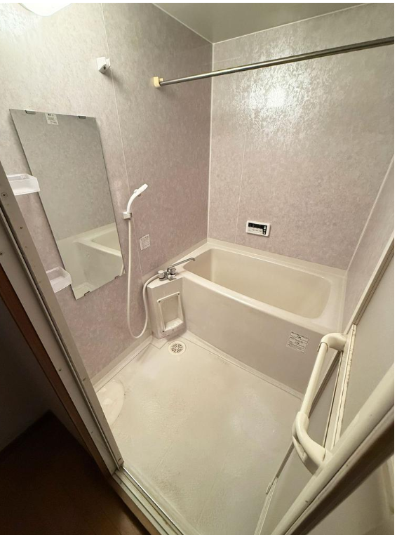 大阪市住吉区万代東1-4-4 姫松売倉庫