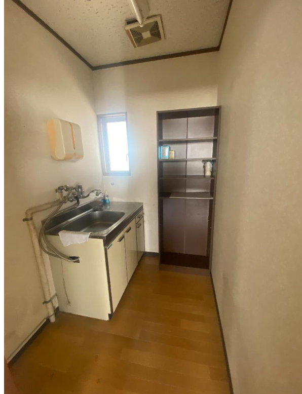 摂津市南別府町8-40 旧大広サインズ株式会社