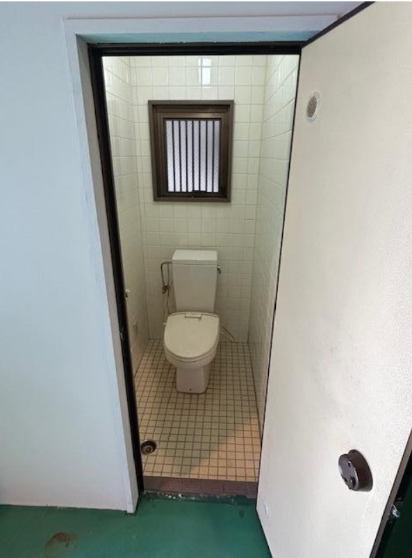 東大阪市荒本新町8-20 荒本貸倉庫