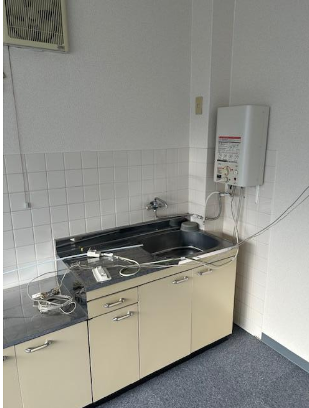 東大阪市荒本新町8-20 荒本貸倉庫