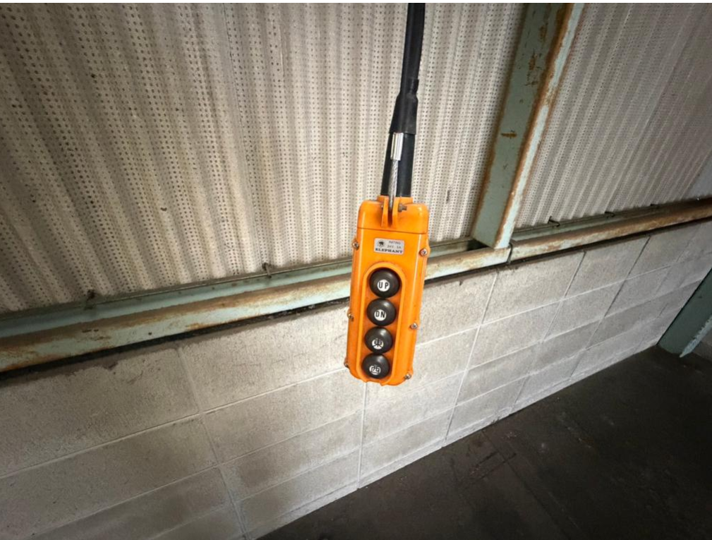 八尾市竹渕西1-122-6 加美貸倉庫