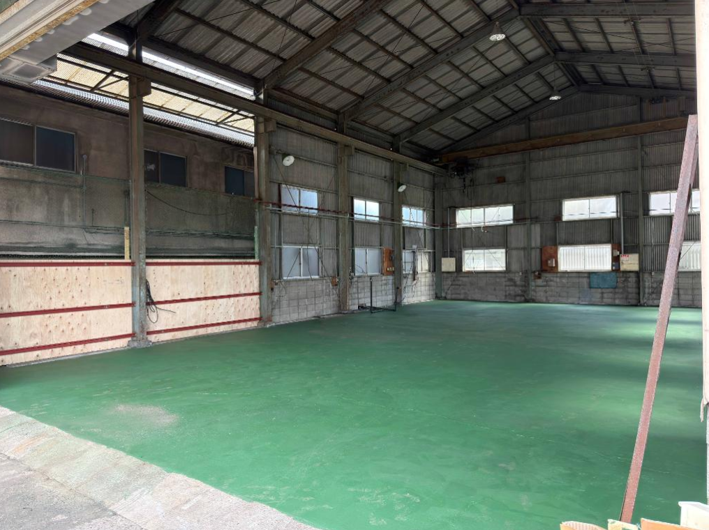 富田林市喜志新家町2-8-37 喜志貸倉庫