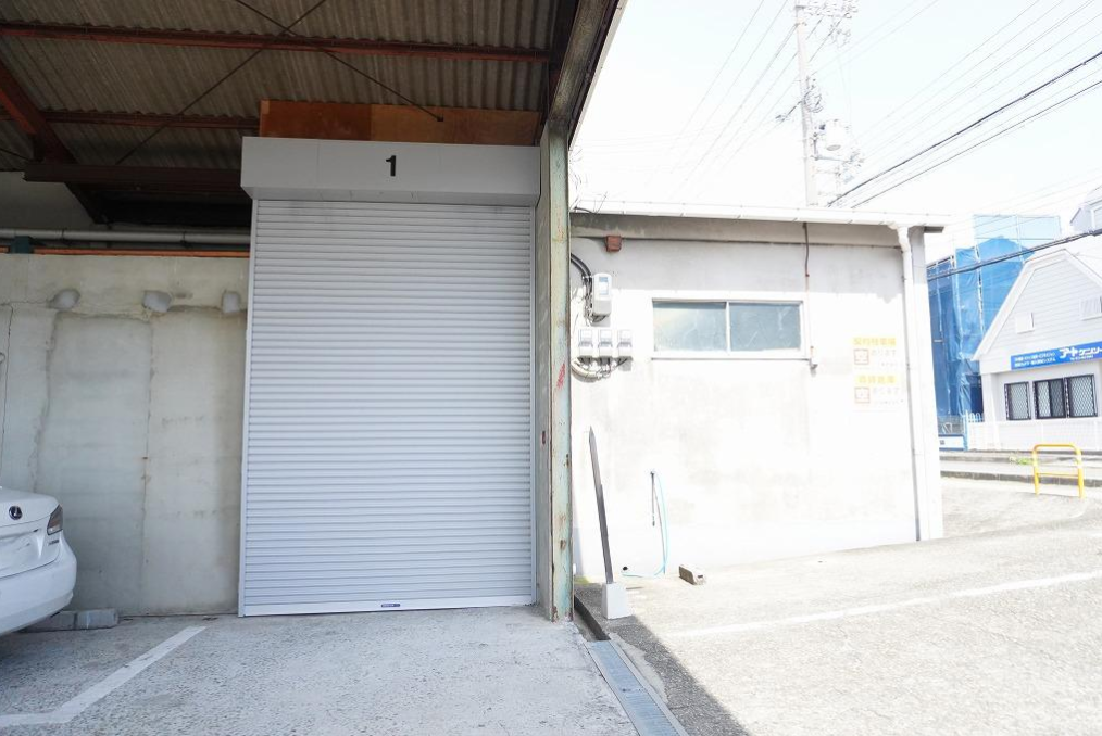 泉南市樽井2-18-6 樽井貸倉庫