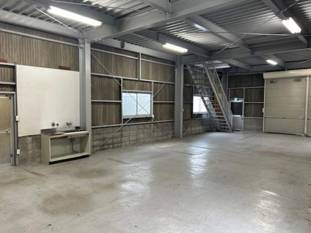 豊中市庄内栄町1-2-5 伊原倉庫