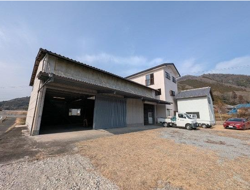 西脇市明楽寺町770-1 西脇市明楽寺町住居付倉庫