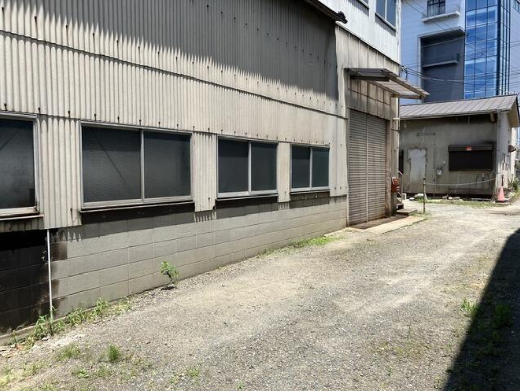 寝屋川市池田中町20-4 池田中町工場・事務所