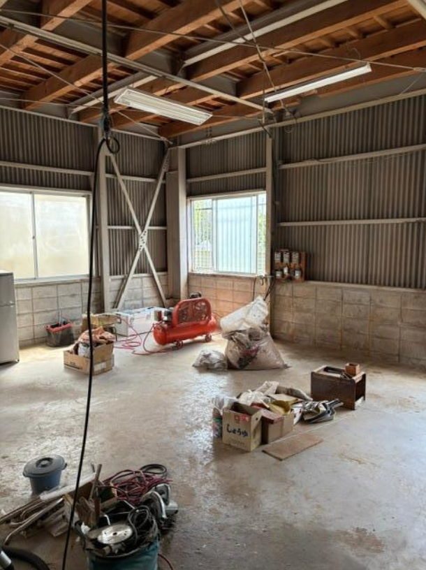 宝塚市高司5-2-22 仁川貸倉庫