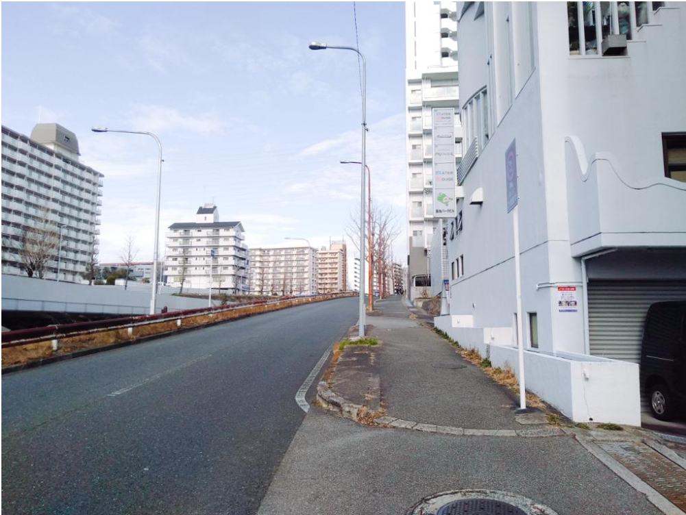 豊中市東寺内町10-1 緑地パークビル