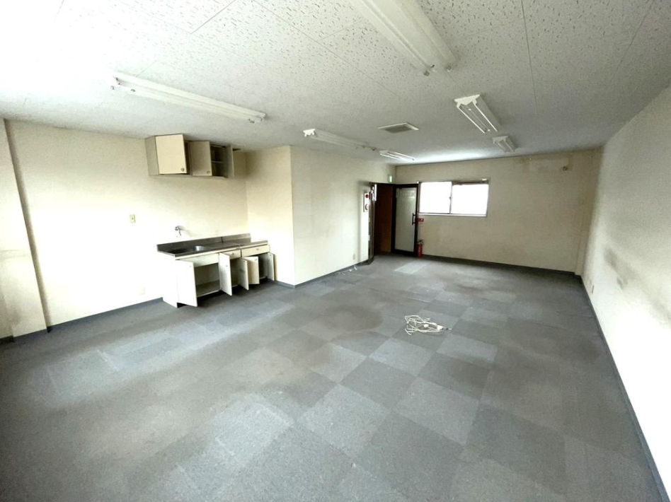 堺市東区草尾 貸倉庫 24坪 松本倉庫付事務所