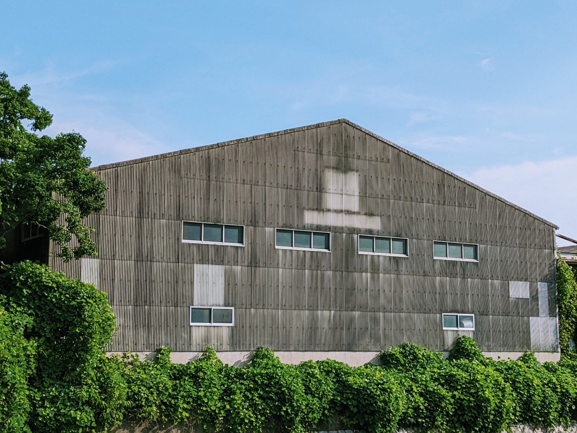 大阪市東部周辺で貸し工場を探すなら？近隣エリアとの賃料比較と選び方【2026年版】のサムネイル