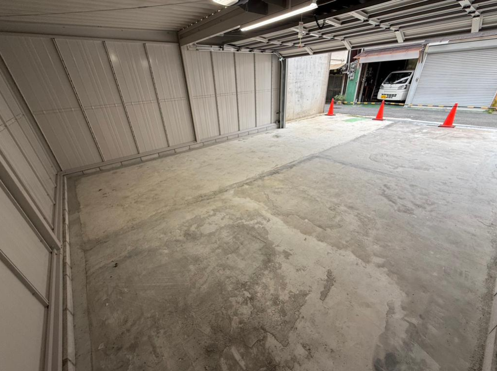 東大阪市岸田堂南町 貸倉庫 10坪