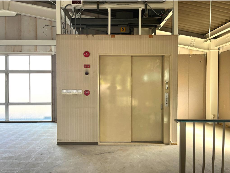 枚方市長尾家具町 貸倉庫298坪
